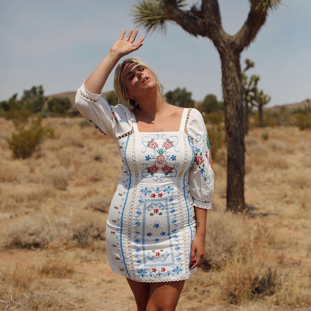 FARM Rio White and Blue Embroidered Mini Dress